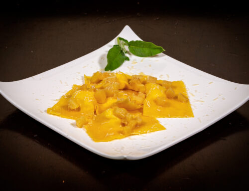 TORTELLI D’ALPEGGIO CON MELE E VEZZENA