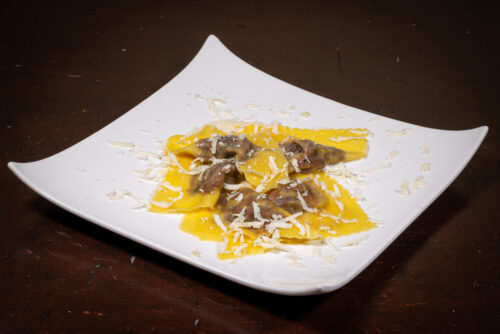 Tortelli di radicchio con fonduta